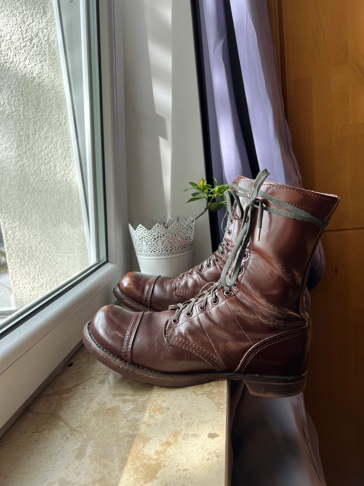 Photo by brunizam on March 2, 2024 of the Corcoran CV1511 in Performance "Spit Shine-able" leather.