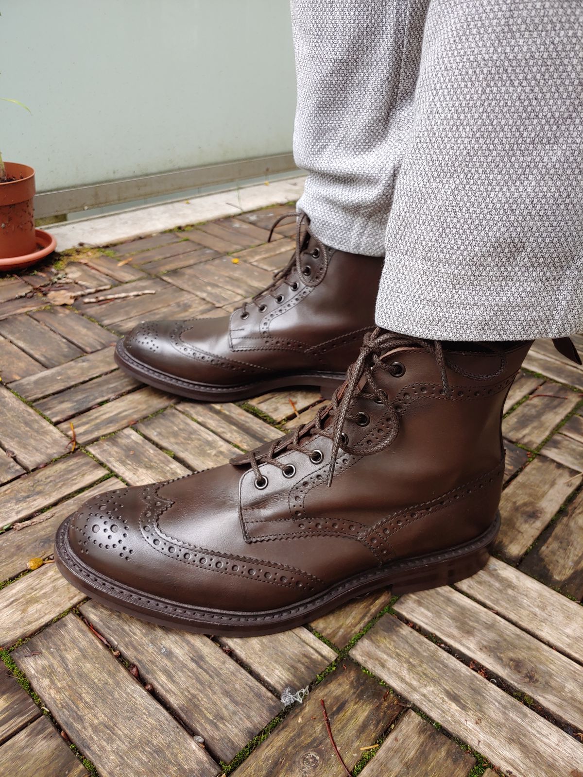 Photo by brunizam on July 28, 2023 of the Tricker's Stow Country Boot in Espresso Burnished Calf.