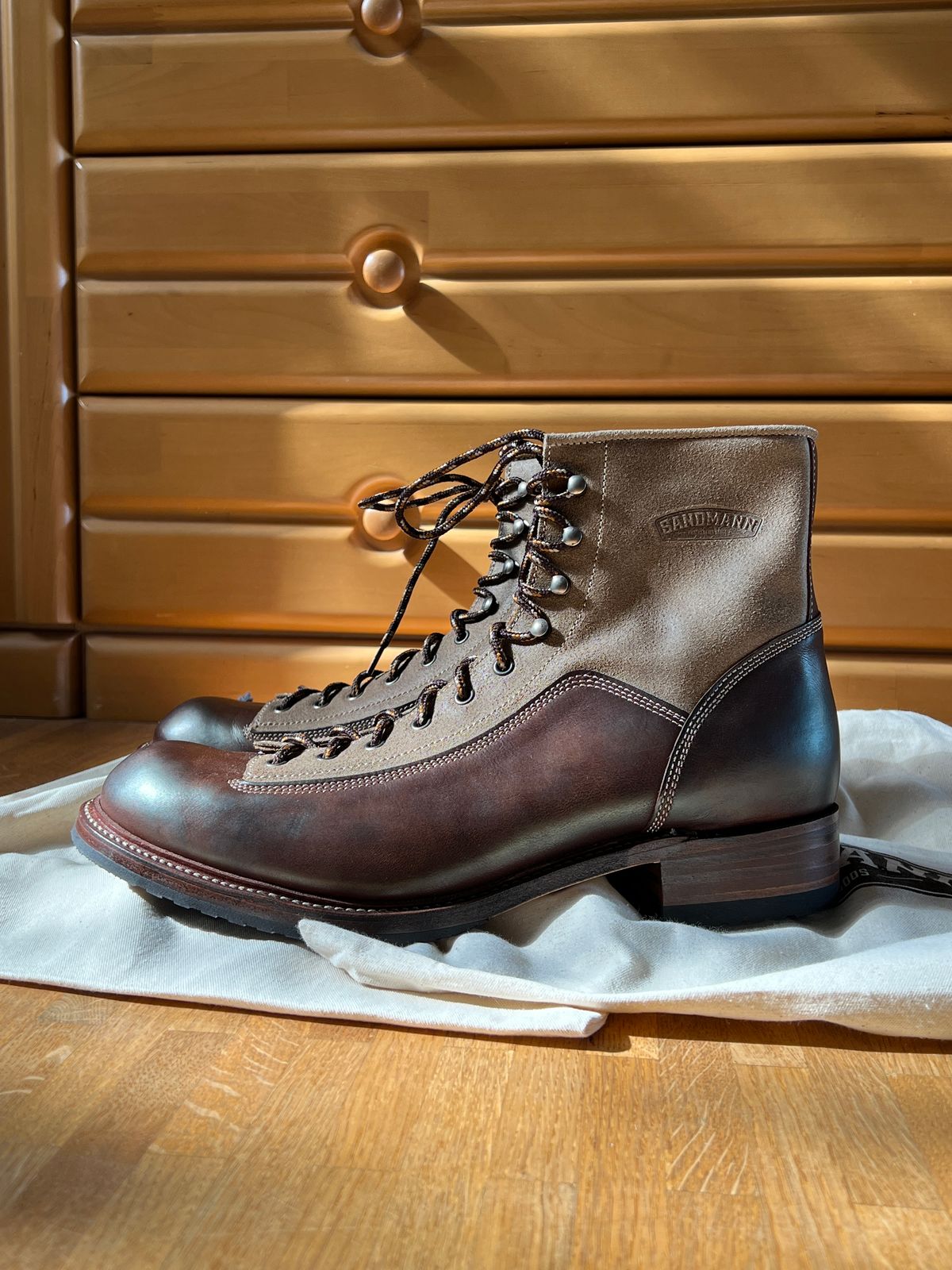 Photo by brunizam on October 1, 2025 of the Sandmann Quartermaster in Brown+swade.