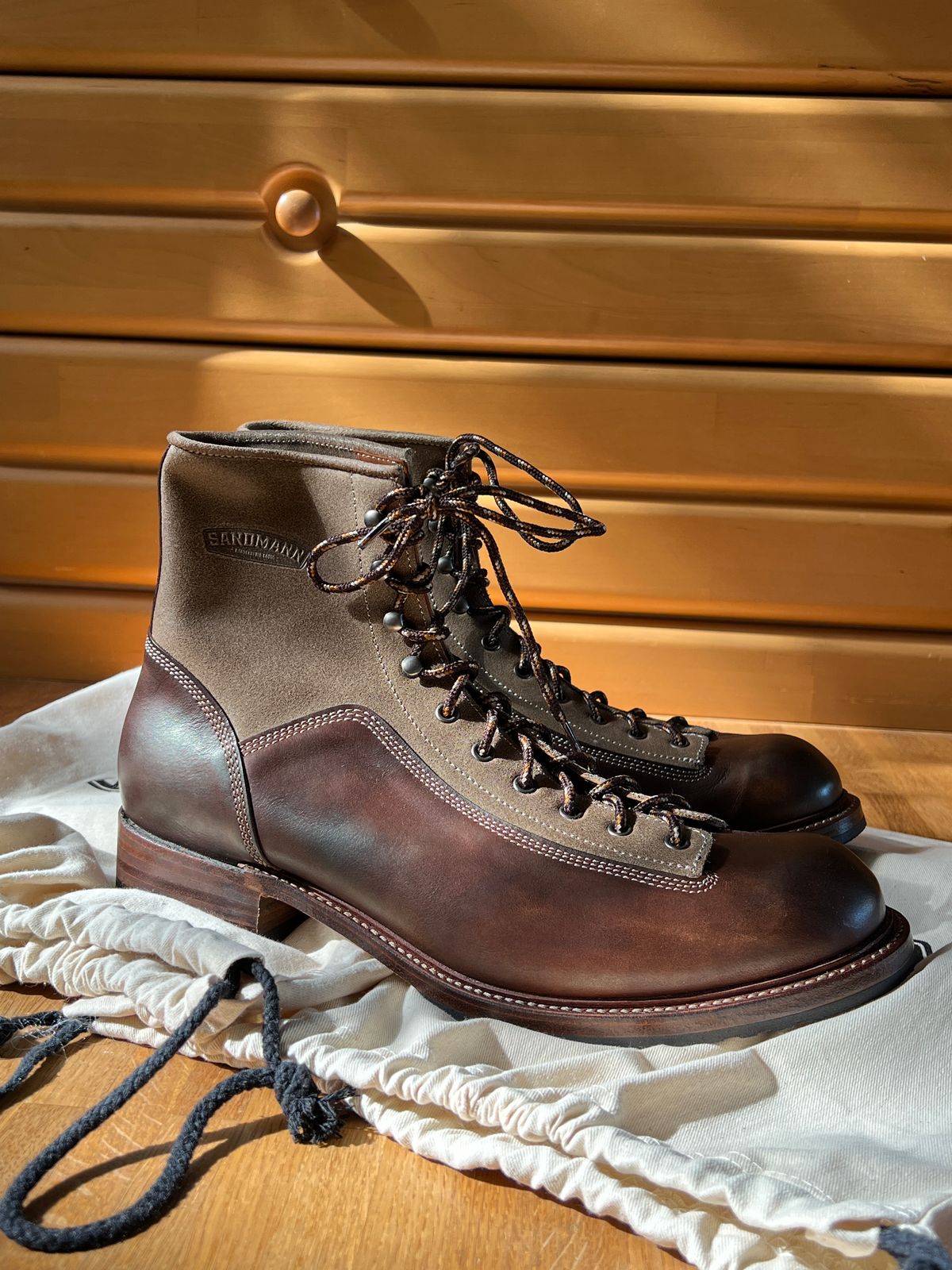 Photo by brunizam on October 1, 2025 of the Sandmann Quartermaster in Brown+swade.