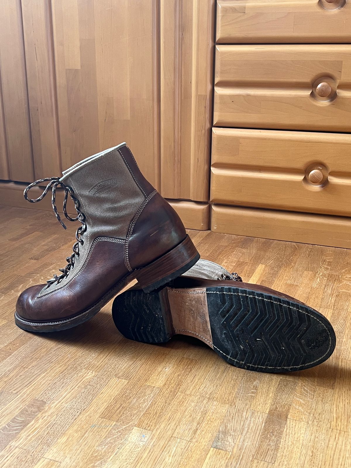 Photo by brunizam on November 1, 2025 of the Sandmann Quartermaster in Brown+swade.