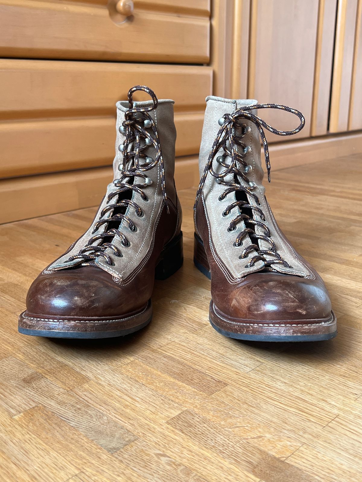 Photo by brunizam on November 1, 2025 of the Sandmann Quartermaster in Brown+swade.