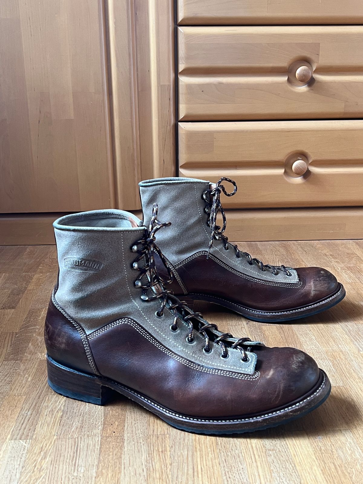 Photo by brunizam on November 1, 2025 of the Sandmann Quartermaster in Brown+swade.