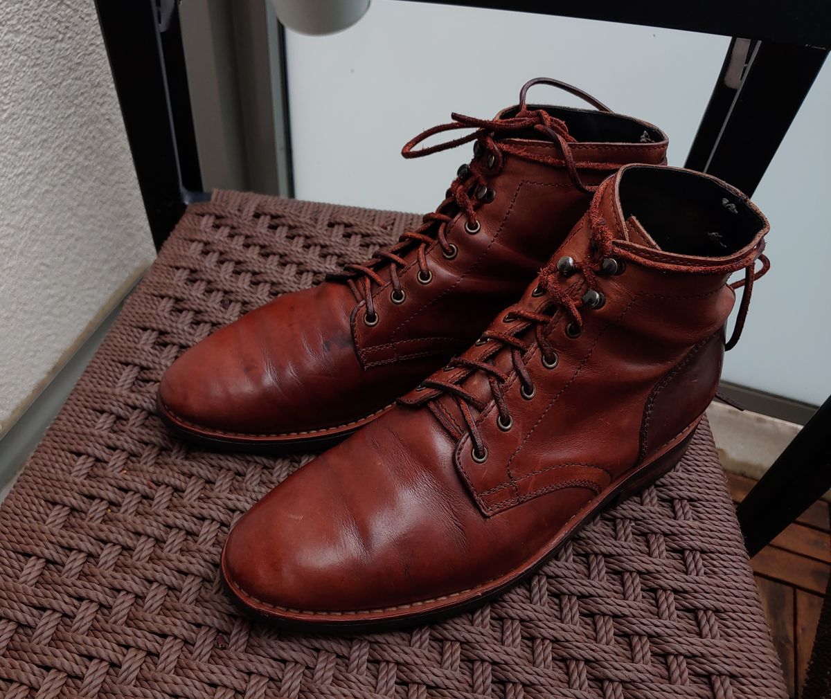 Photo by brunizam on September 14, 2022 of the Thursday President in Horween Natural Chromexcel.