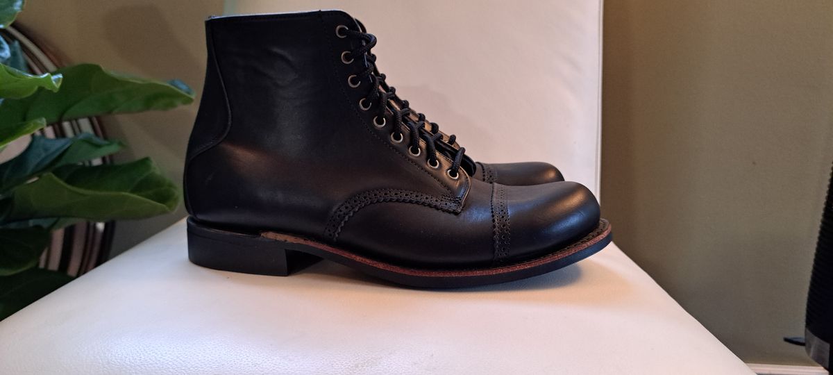 Photo by Roflround on October 4, 2024 of the Canada West Boots Canada West Boots / WM. Moorby 2821 in Horween Black Chromexcel.