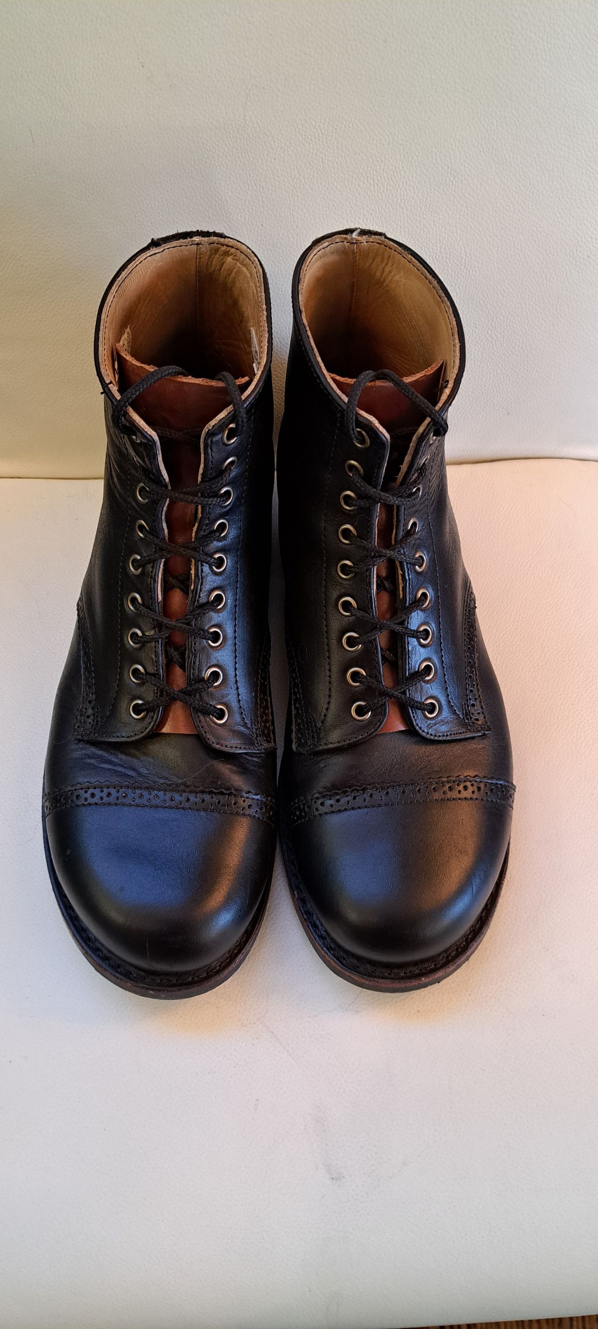 Photo by Roflround on November 3, 2024 of the Canada West Boots Canada West Boots / WM. Moorby 2821 in Horween Black Chromexcel.