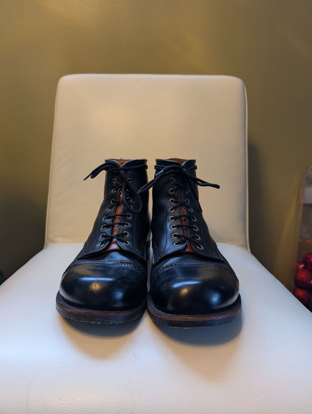 Photo by Roflround on January 5, 2025 of the Canada West Boots Canada West Boots / WM. Moorby 2821 in Horween Black Chromexcel.