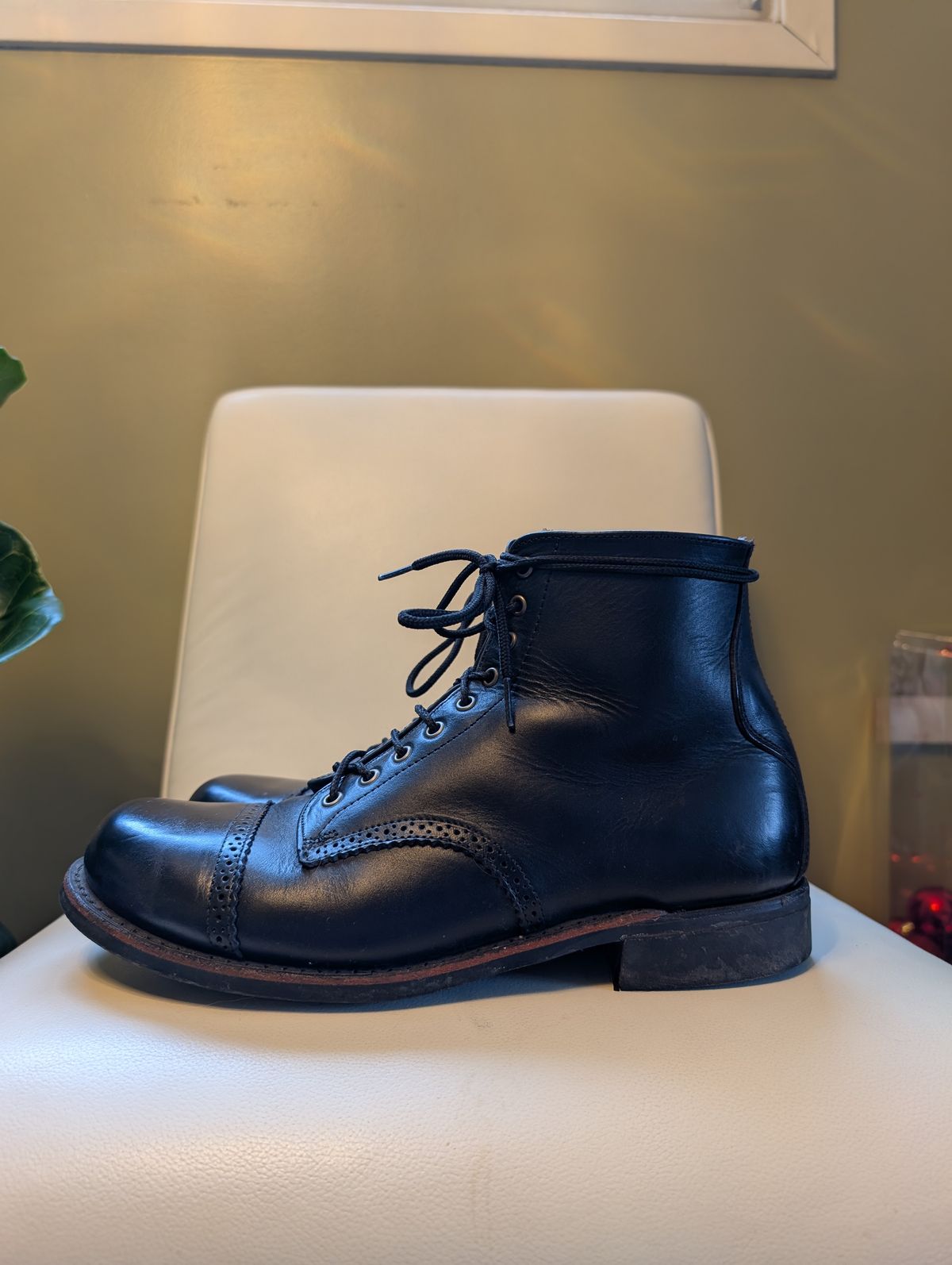 Photo by Roflround on January 5, 2025 of the Canada West Boots Canada West Boots / WM. Moorby 2821 in Horween Black Chromexcel.