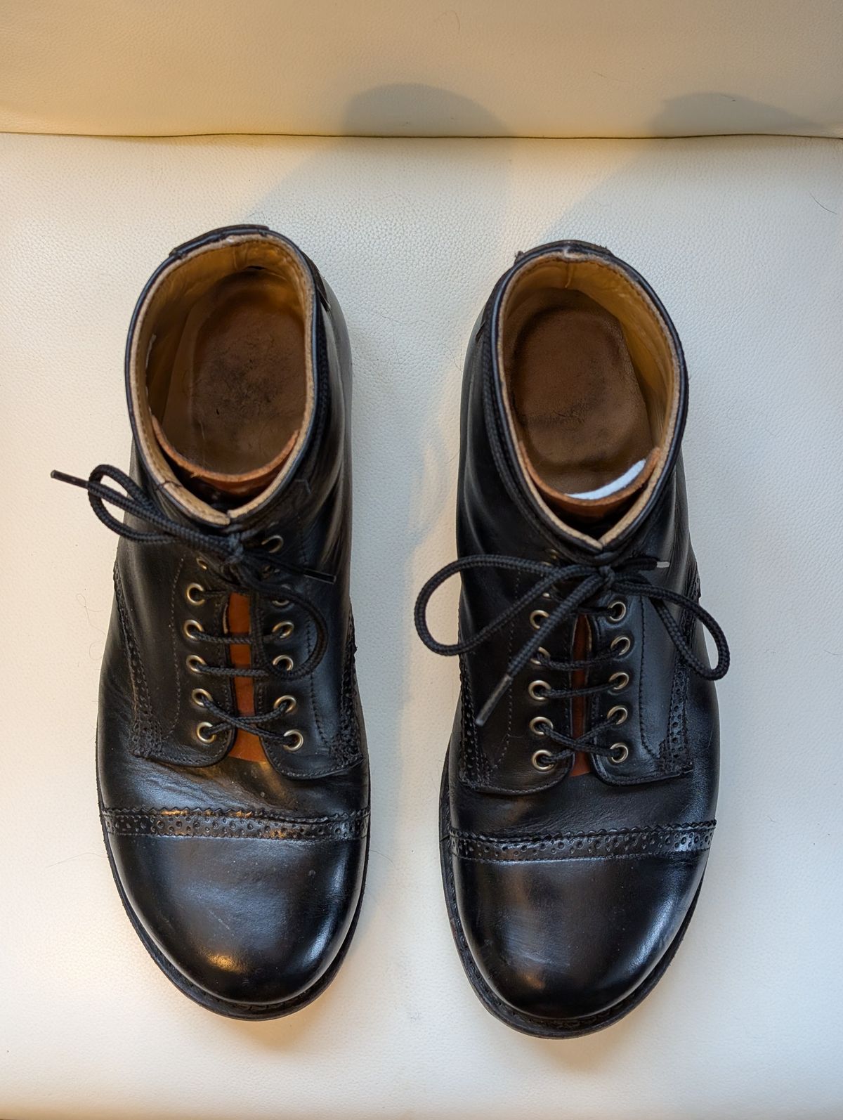 Photo by Roflround on January 5, 2025 of the Canada West Boots Canada West Boots / WM. Moorby 2821 in Horween Black Chromexcel.
