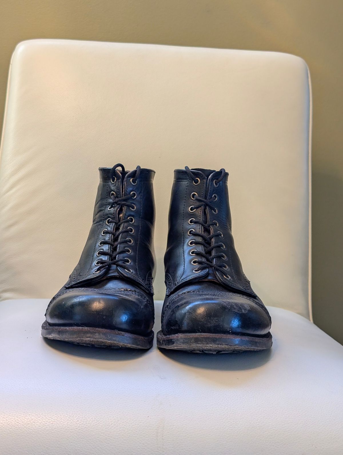 Photo by Roflround on March 6, 2025 of the Canada West Boots Canada West Boots / WM. Moorby 2821 in Horween Black Chromexcel.