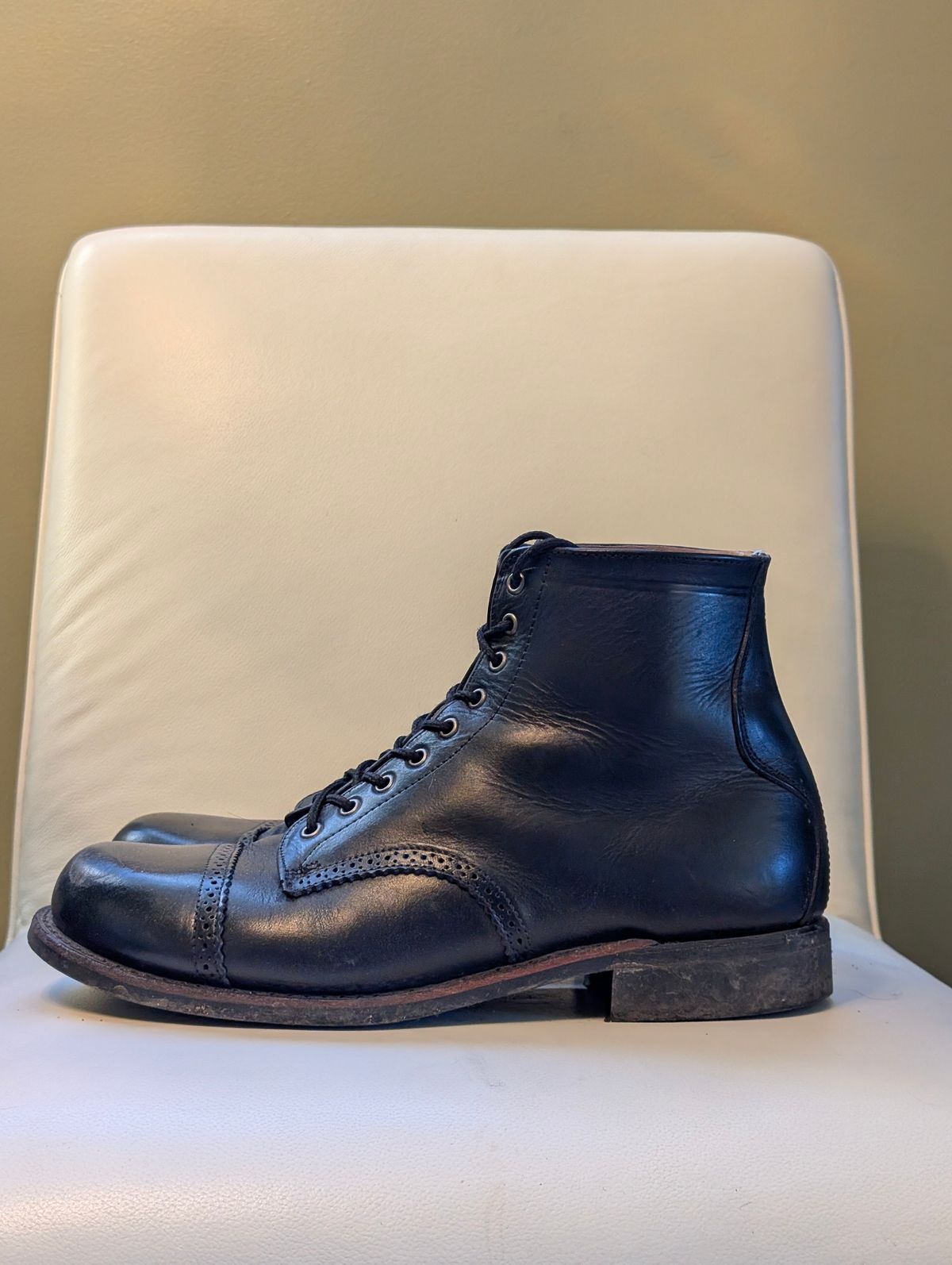 Photo by Roflround on March 6, 2025 of the Canada West Boots Canada West Boots / WM. Moorby 2821 in Horween Black Chromexcel.