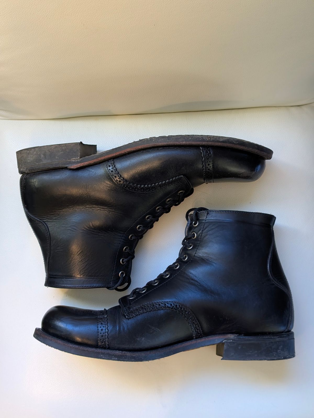 Photo by Roflround on March 6, 2025 of the Canada West Boots Canada West Boots / WM. Moorby 2821 in Horween Black Chromexcel.