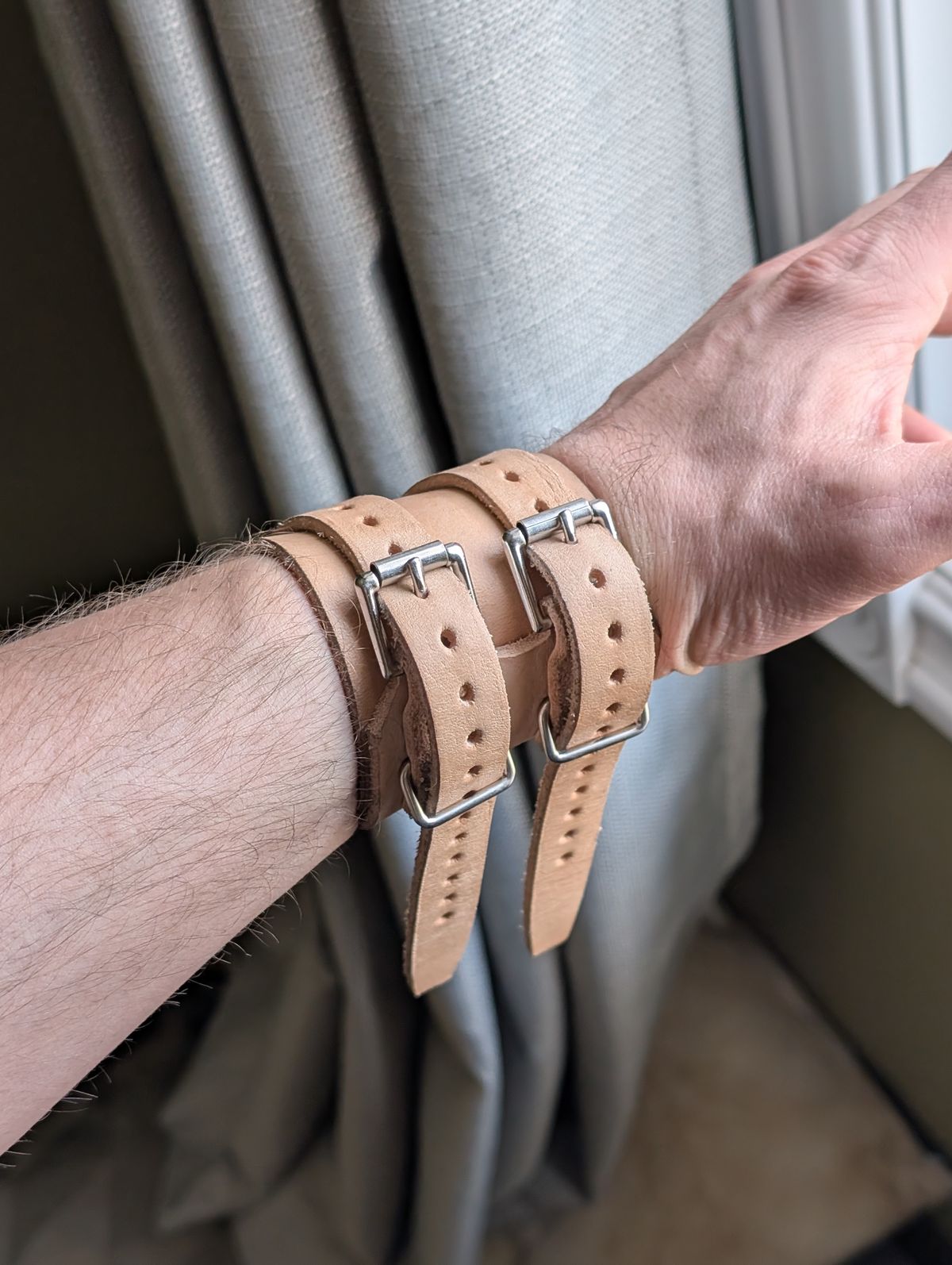 Photo by Roflround on November 5, 2025 of the Northlift Belts Wrist Wraps in Unknown Natural Veg Tan.