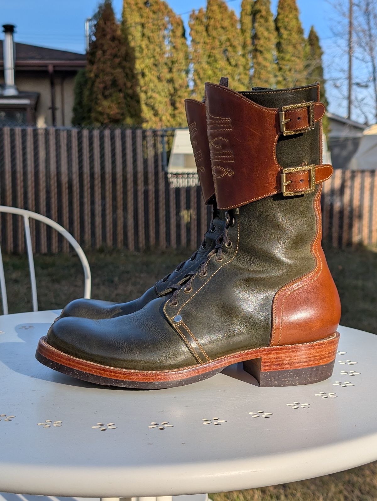 Photo by Roflround on November 5, 2025 of the Fortis Boots Custom Model in Indonesian Medium Brown Pull Up & Indonesian Olive.