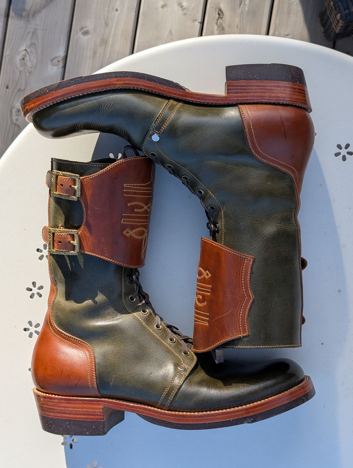 Photo by Roflround on November 5, 2025 of the Fortis Boots Custom Model in Indonesian Medium Brown Pull Up & Indonesian Olive.