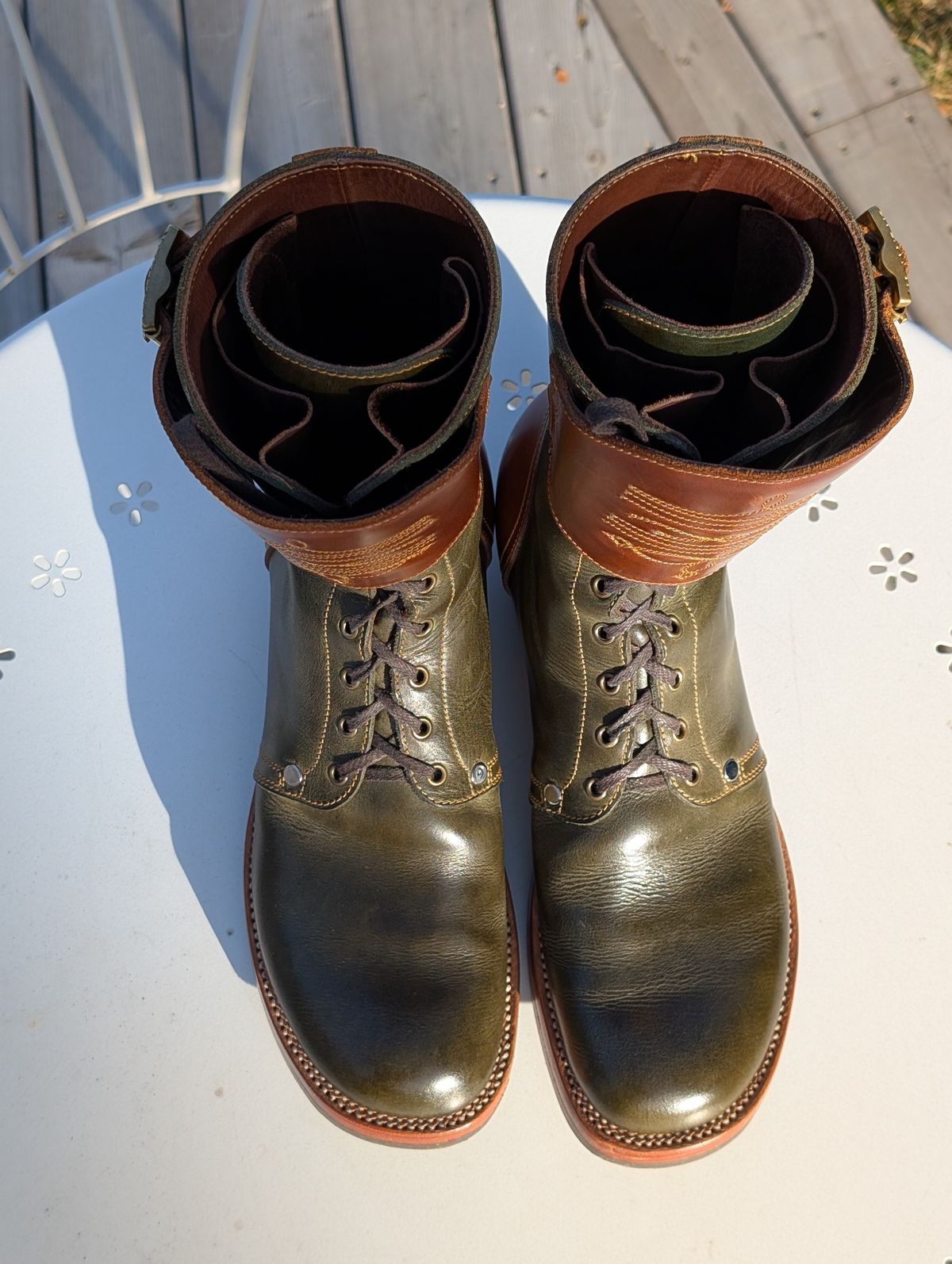 Photo by Roflround on November 5, 2025 of the Fortis Boots Custom Model in Indonesian Medium Brown Pull Up & Indonesian Olive.