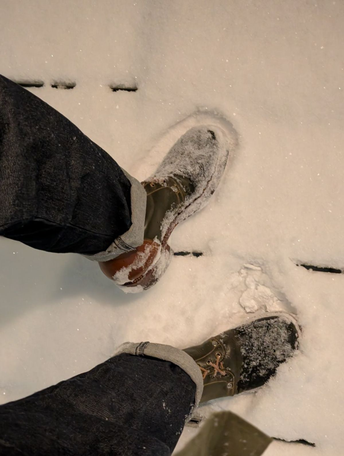 Photo by Roflround on November 28, 2025 of the Fortis Boots Custom Model in Indonesian Medium Brown Pull Up & Indonesian Olive.