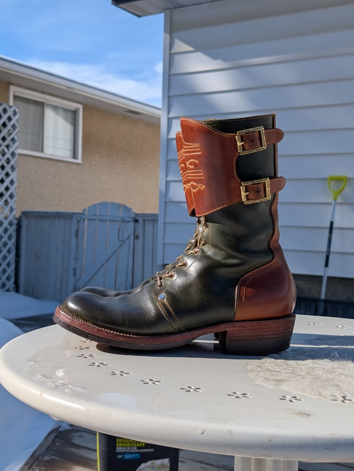 Photo by Roflround on March 5, 2026 of the Fortis Boots Custom Model in Indonesian Medium Brown Pull Up & Indonesian Olive.