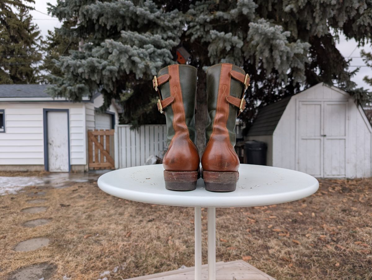 Photo by Roflround on April 5, 2026 of the Fortis Boots Custom Model in Indonesian Medium Brown Pull Up & Indonesian Olive.