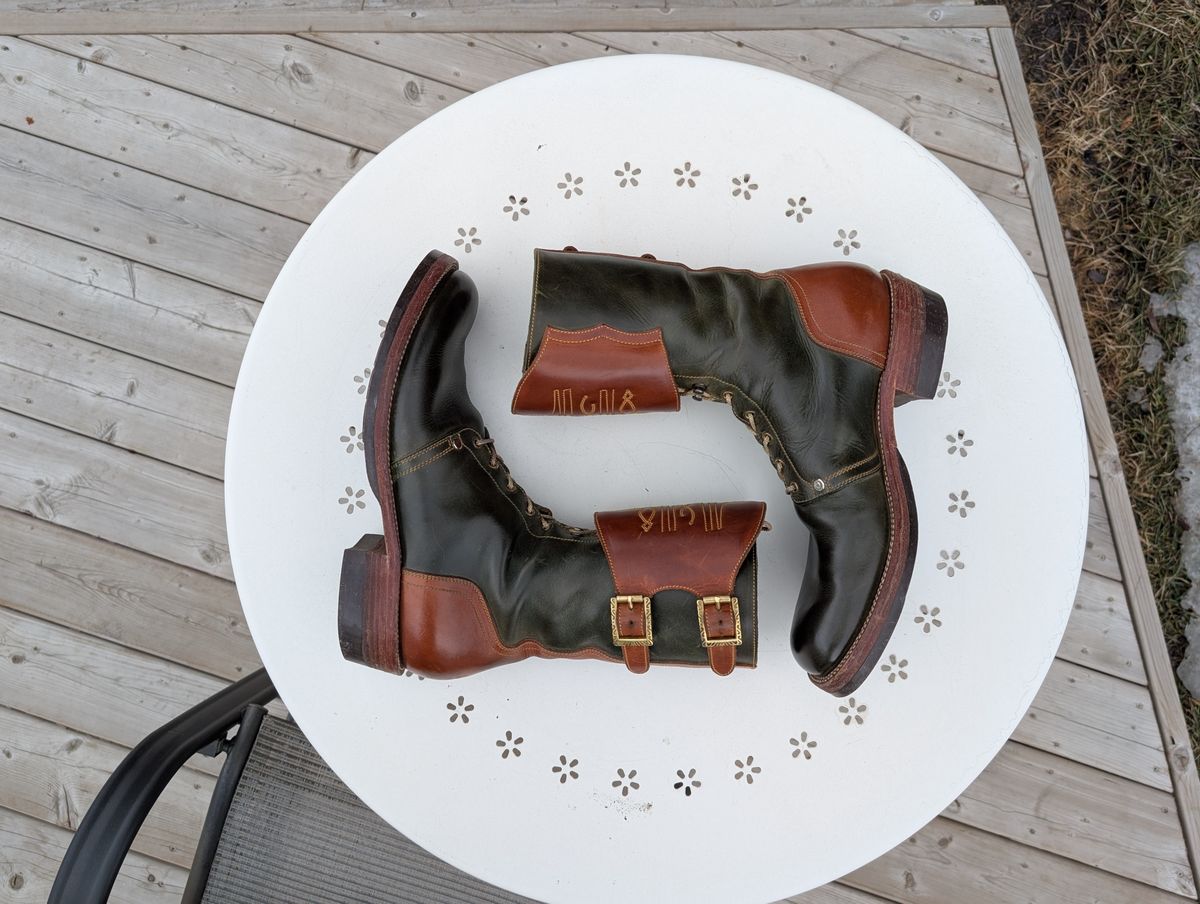 Photo by Roflround on April 5, 2026 of the Fortis Boots Custom Model in Indonesian Medium Brown Pull Up & Indonesian Olive.