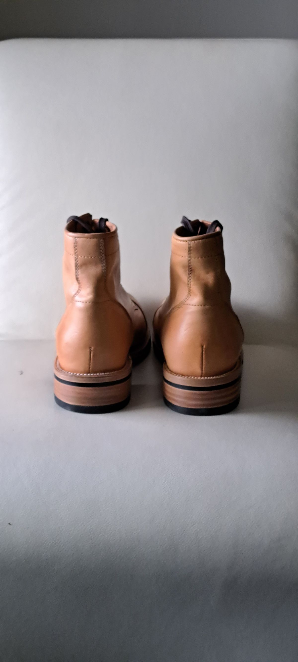 Photo by Roflround on October 1, 2023 of the Yor Boots Navigators in Unknown Leather.