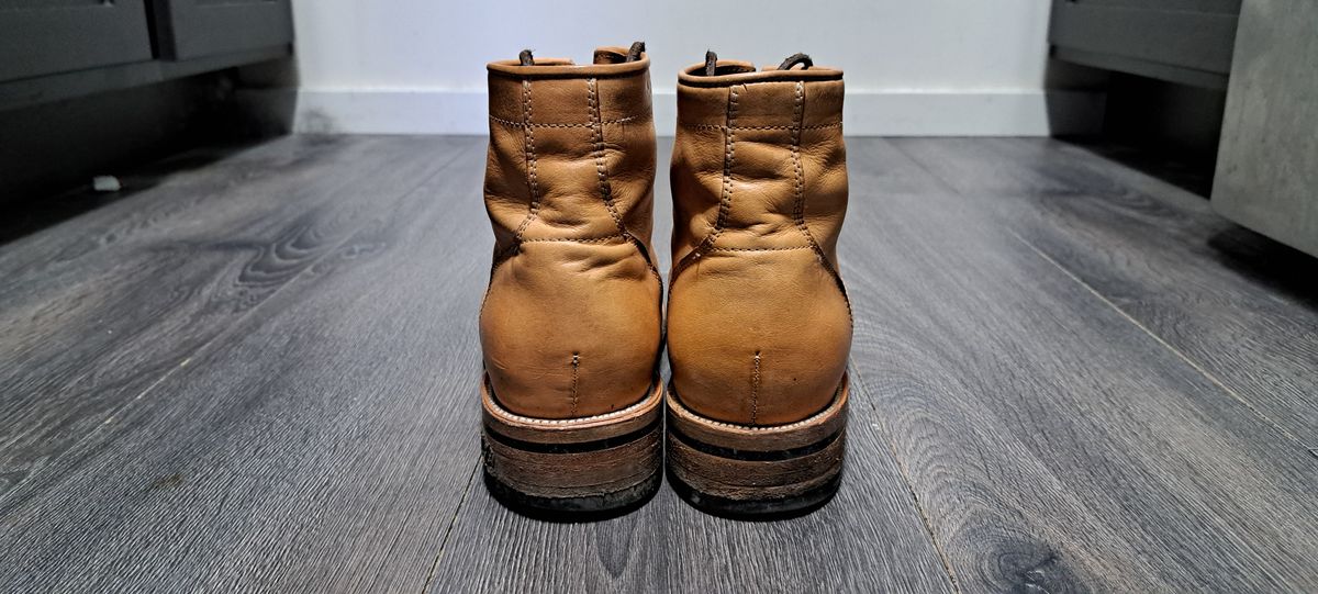 Photo by Roflround on February 5, 2024 of the Yor Boots Navigators in Unknown Leather.