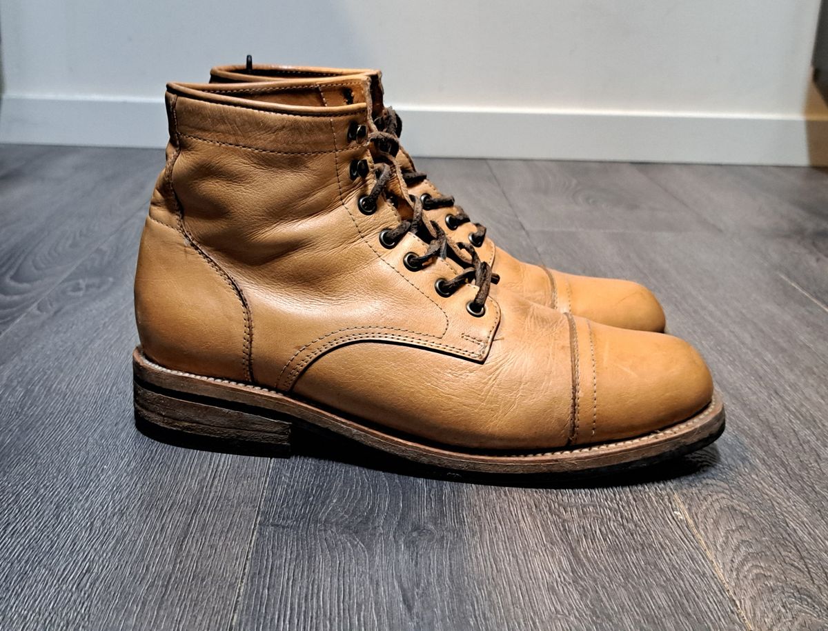Photo by Roflround on March 6, 2024 of the Yor Boots Navigators in Unknown Leather.