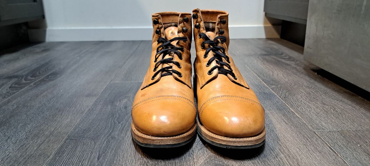 Photo by Roflround on April 6, 2024 of the Yor Boots Navigators in Unknown Leather.