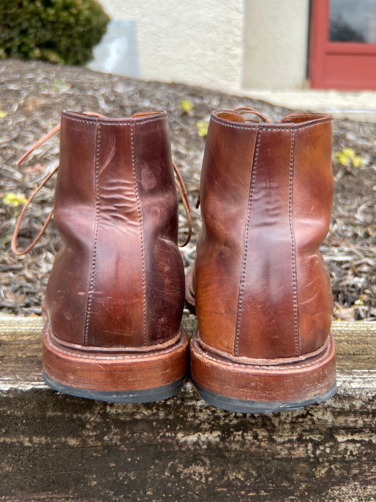 Photo by K_J_M_51 on March 4, 2023 of the Grant Stone Cap Toe Boot in Horween Marbled Color 8 Shell Cordovan.