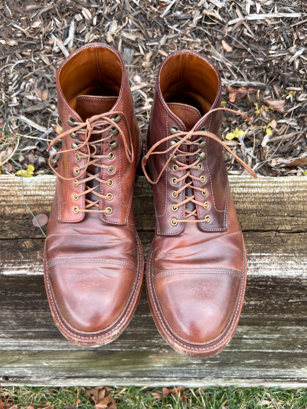 Photo by K_J_M_51 on March 4, 2023 of the Grant Stone Cap Toe Boot in Horween Marbled Color 8 Shell Cordovan.