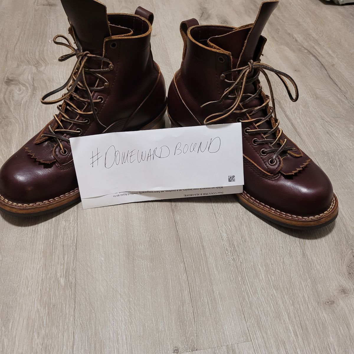 Photo by mr.himothy on October 2, 2023 of the White's 350 Cutter in Horween Burgundy Chromexcel.