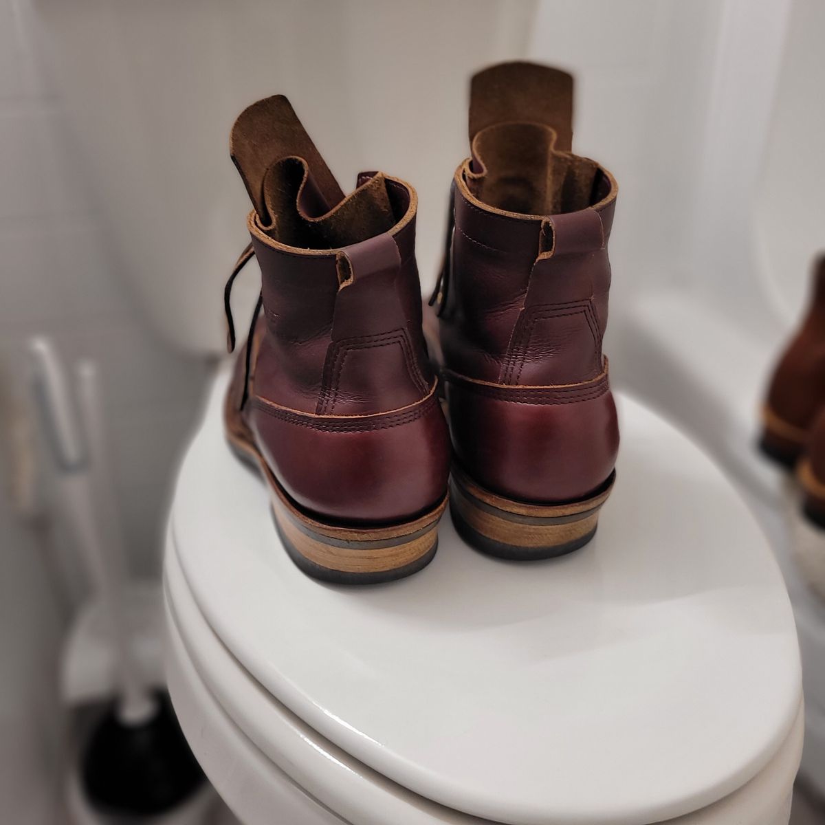 Photo by mr.himothy on November 3, 2023 of the White's 350 Cutter in Horween Burgundy Chromexcel.