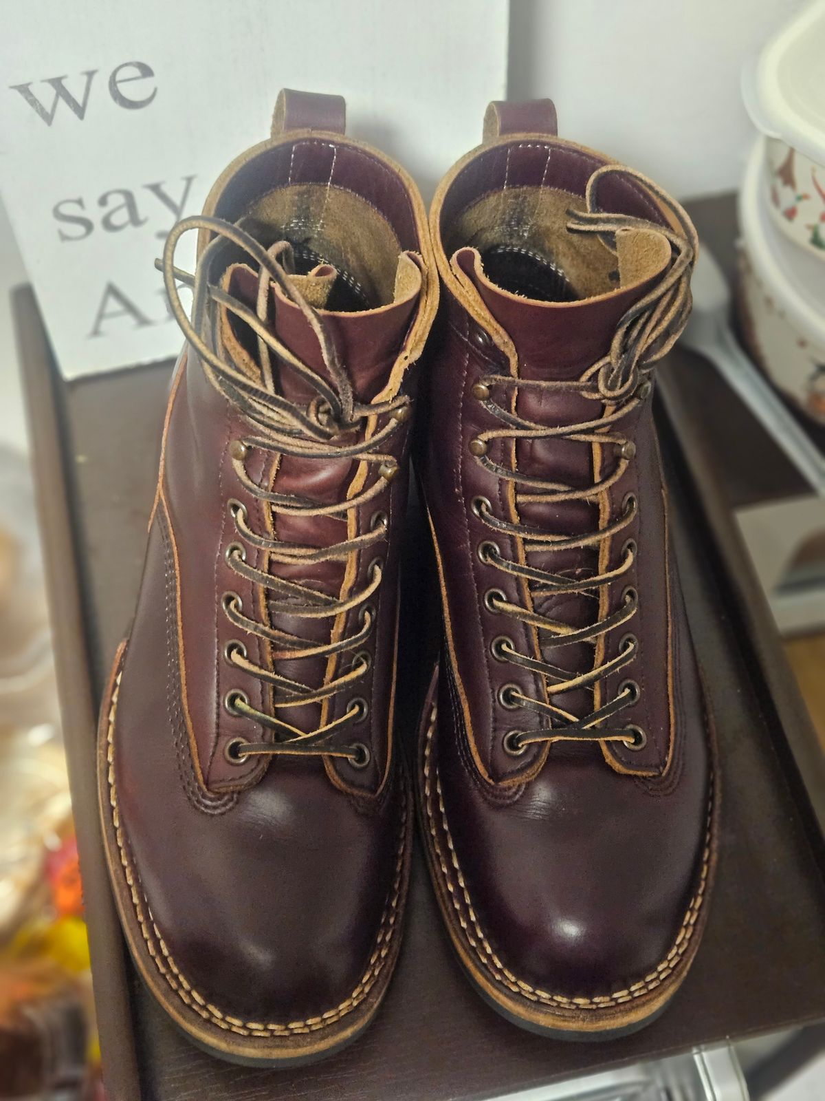 Photo by mr.himothy on January 5, 2024 of the White's 350 Cutter in Horween Burgundy Chromexcel.