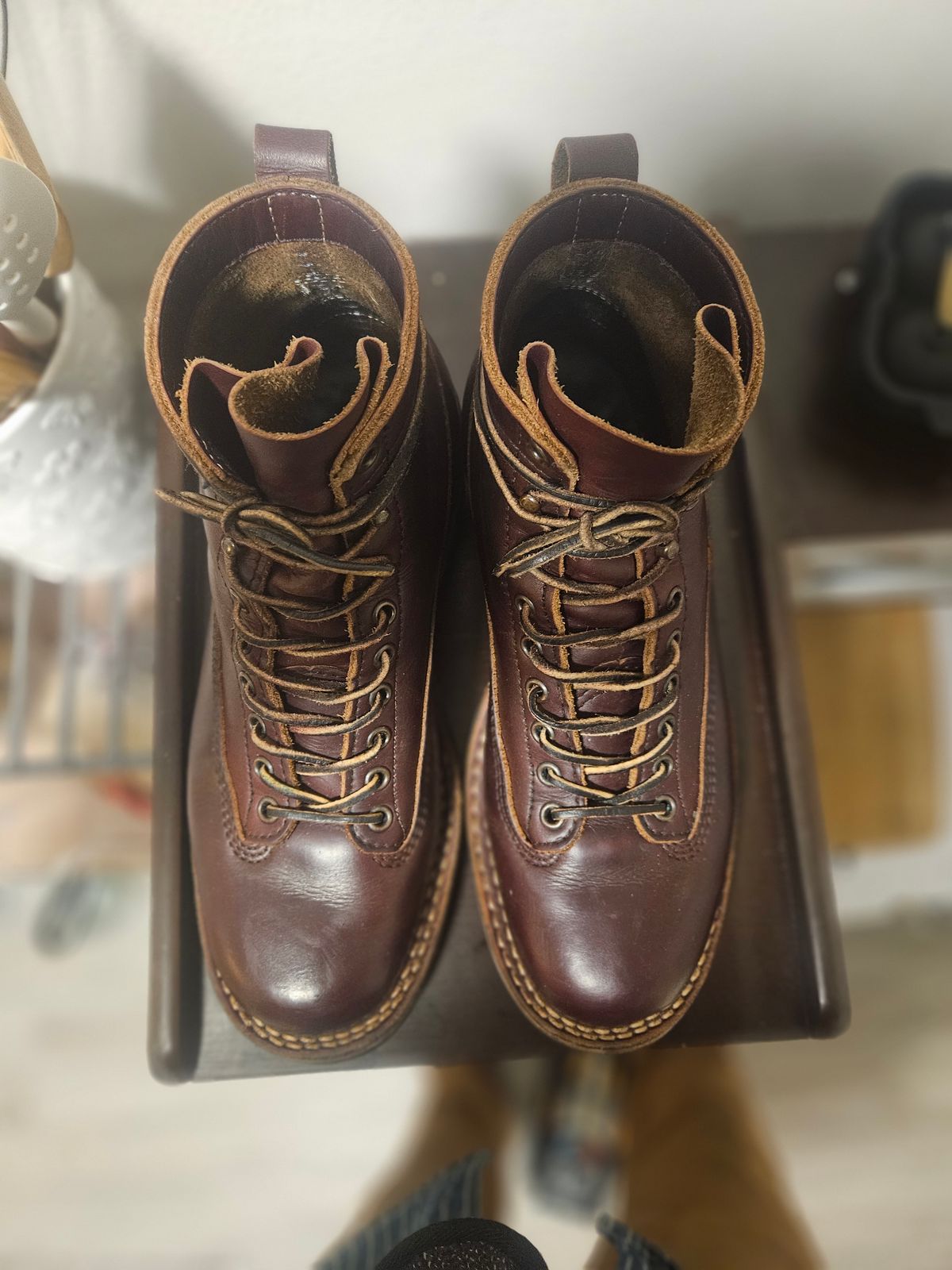 Photo by mr.himothy on February 5, 2024 of the White's 350 Cutter in Horween Burgundy Chromexcel.