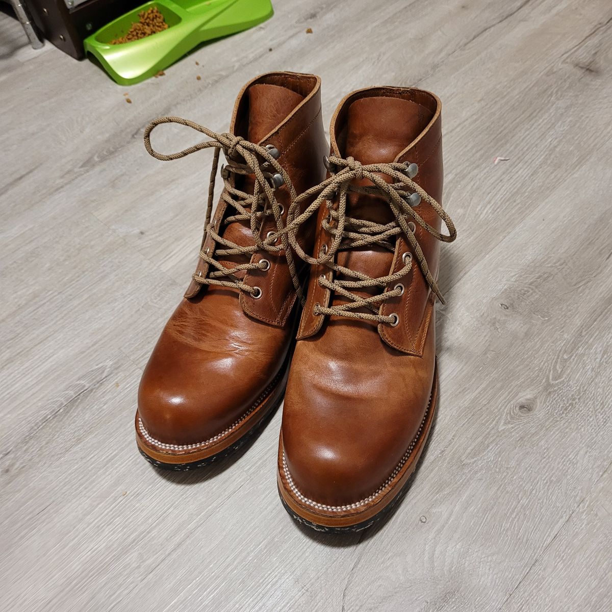 Photo by mr.himothy on October 2, 2023 of the Renav BS - 205 in Indonesian Red Brown Pull Up.