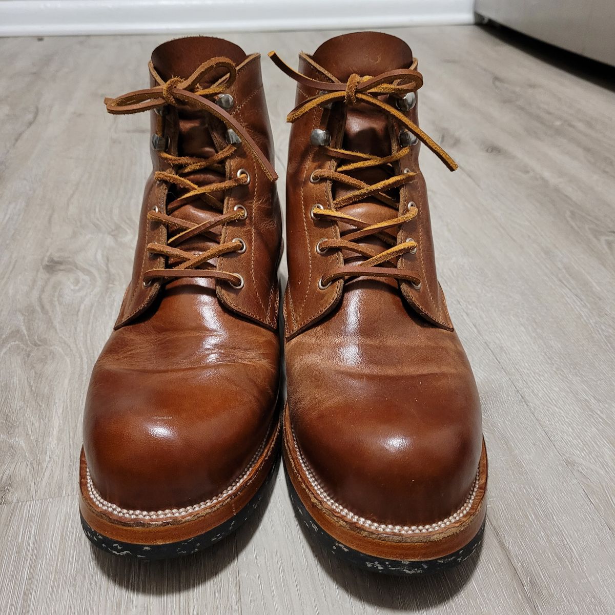 Photo by mr.himothy on November 3, 2023 of the Renav BS - 205 in Indonesian Red Brown Pull Up.