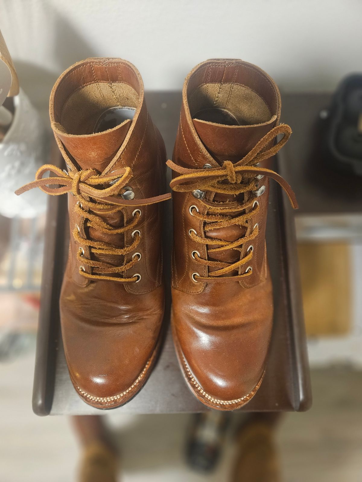 Photo by mr.himothy on February 5, 2024 of the Renav BS - 205 in Indonesian Red Brown Pull Up.