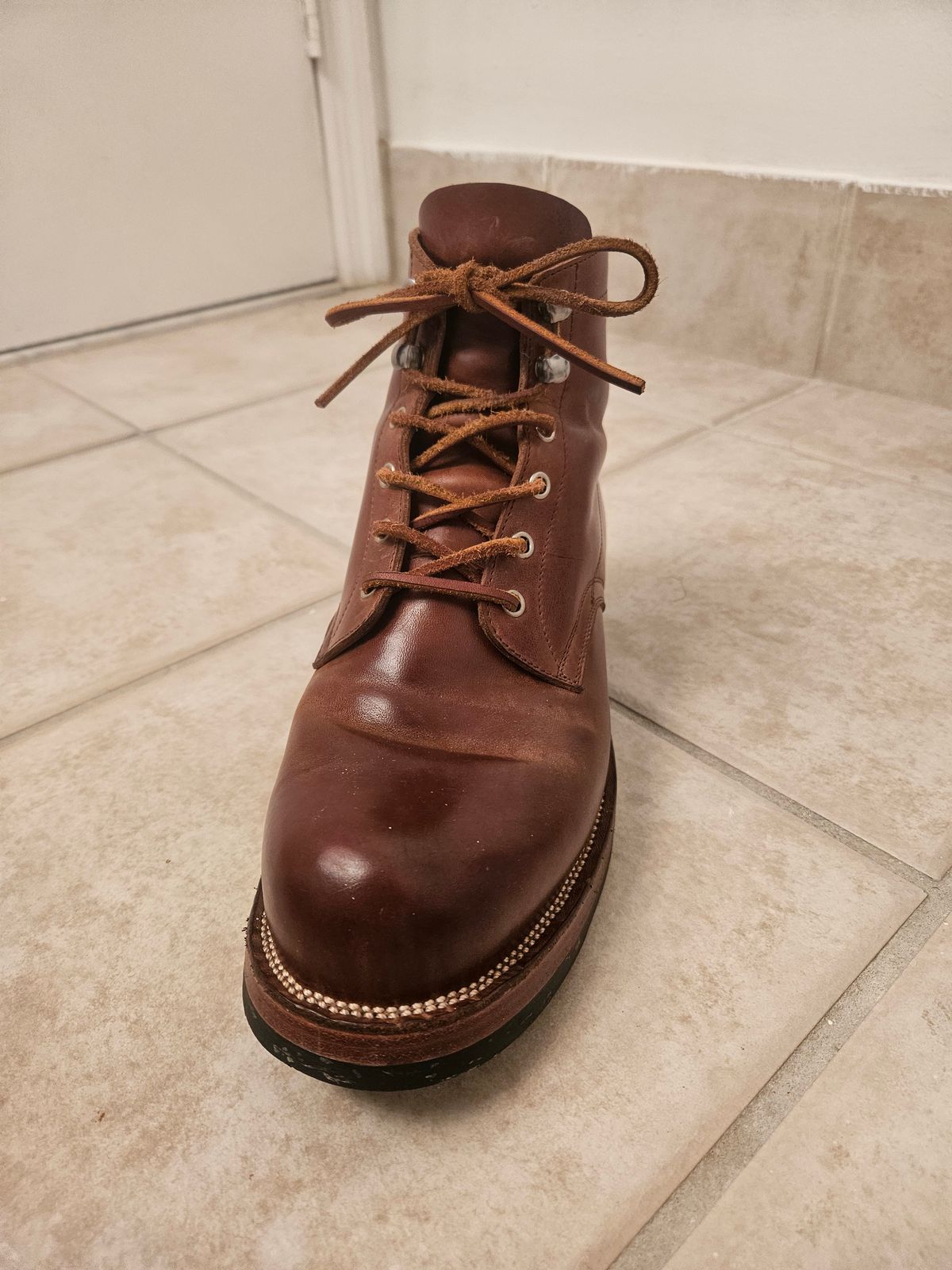 Photo by mr.himothy on March 6, 2024 of the Renav BS - 205 in Indonesian Red Brown Pull Up.
