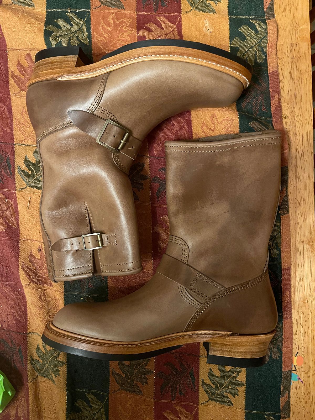 Photo by groverwear on October 1, 2022 of the John Lofgren Wabash Engineer Boots in Horween Natural Chromexcel.