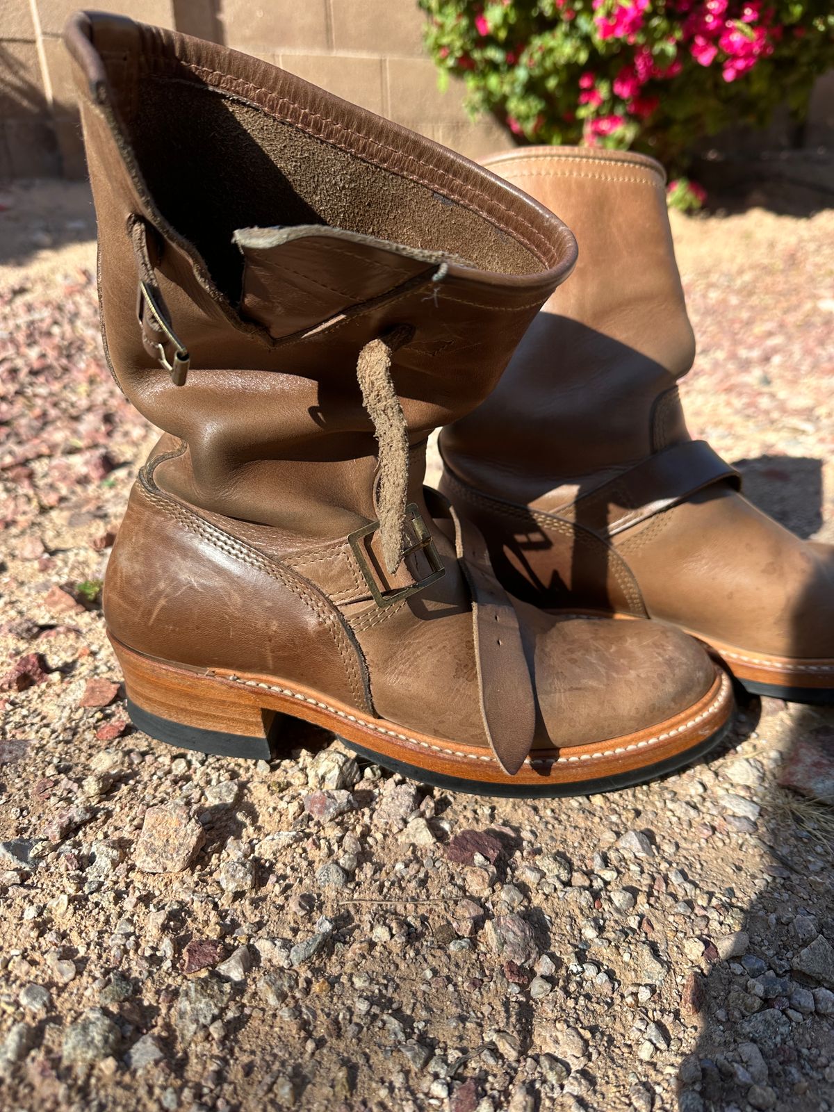 Photo by groverwear on April 5, 2023 of the John Lofgren Wabash Engineer Boots in Horween Natural Chromexcel.