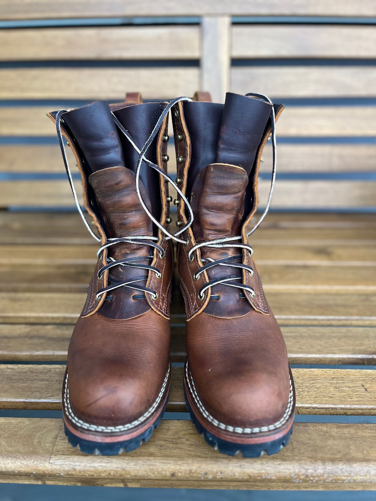 Photo by Qltyboots on December 1, 2024 of the Nicks Overlander in Horween Orange Predator.