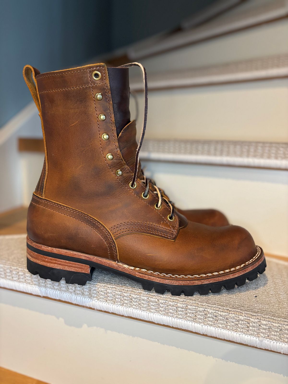 Photo by Qltyboots on January 3, 2025 of the Nicks Overlander in Horween Orange Predator.