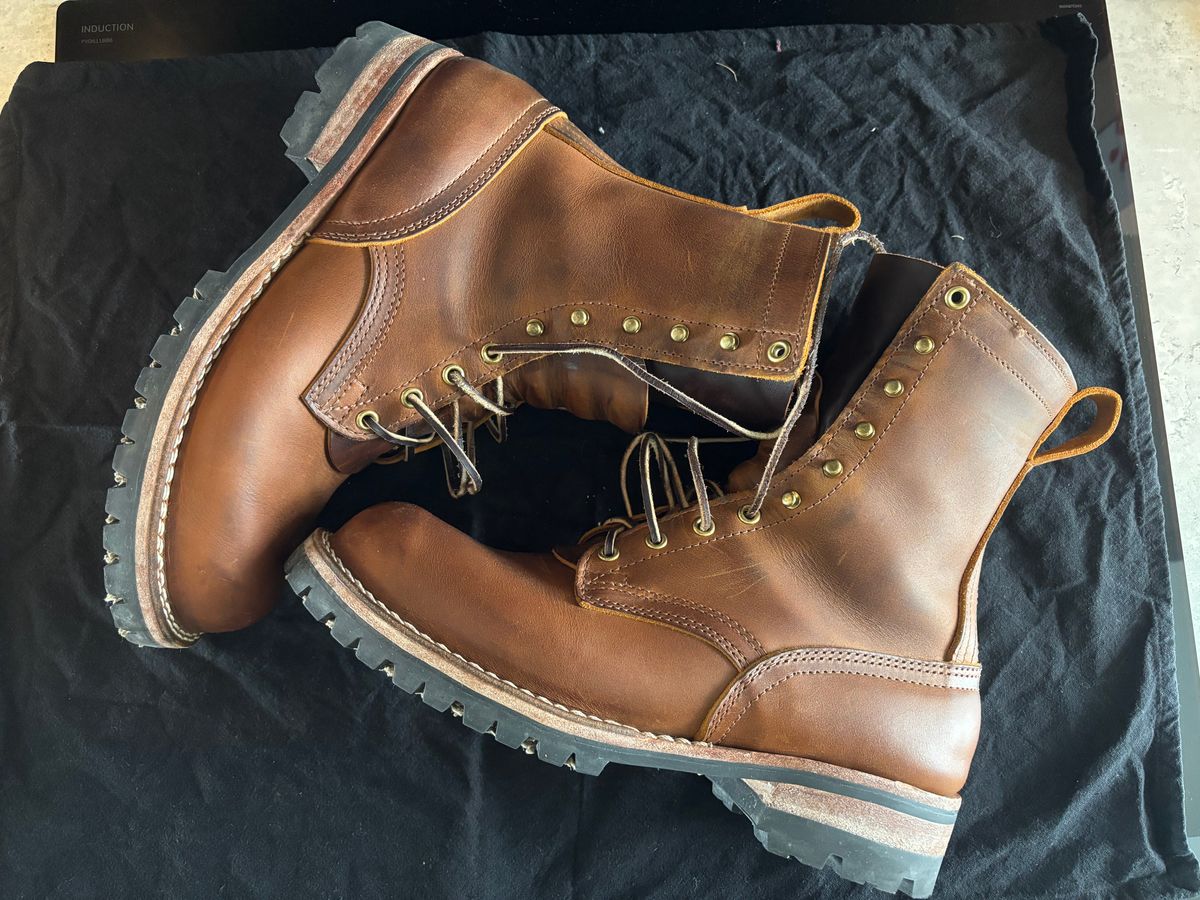 Photo by Qltyboots on March 1, 2025 of the Nicks Overlander in Horween Orange Predator.