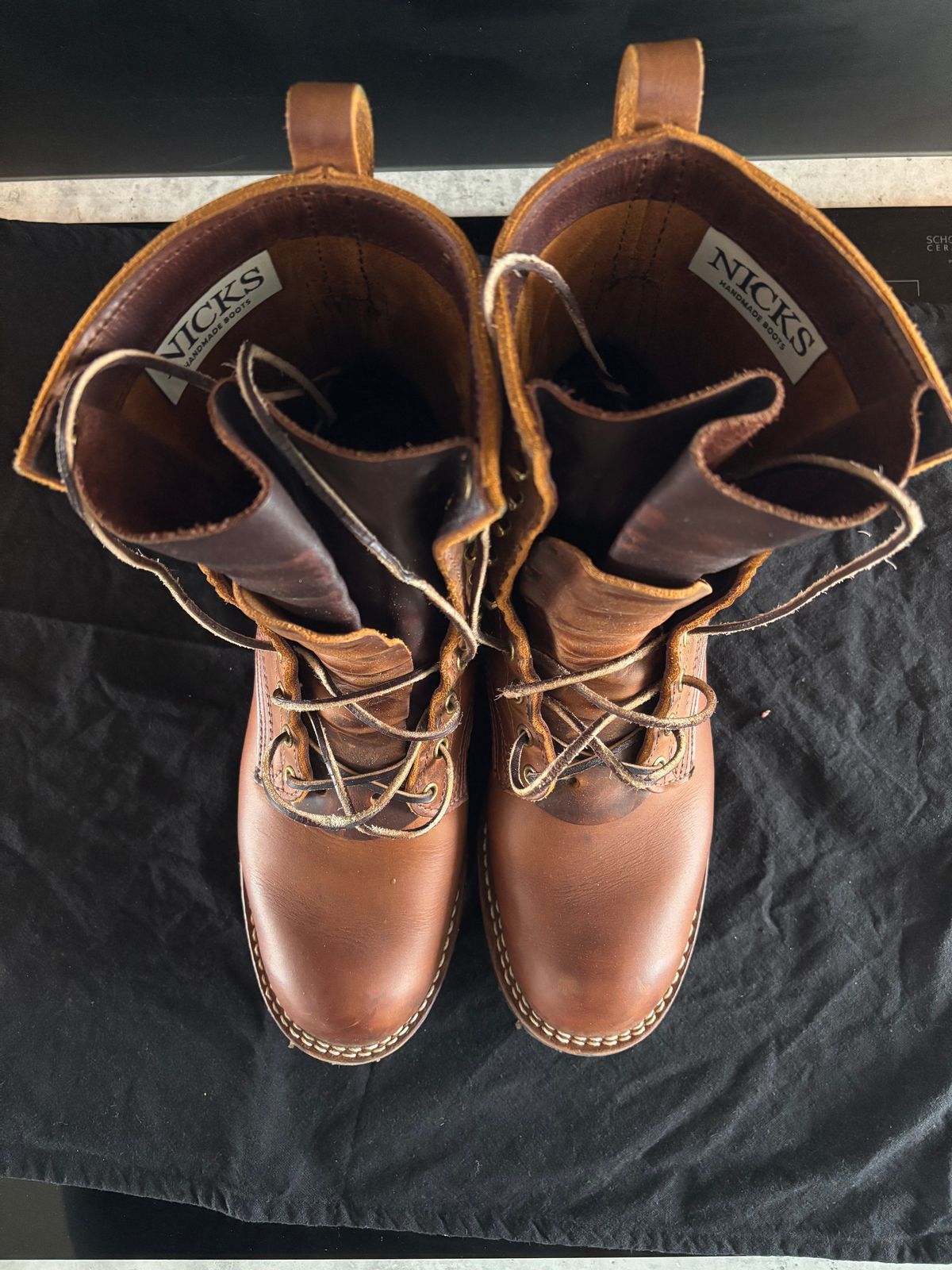 Photo by Qltyboots on March 1, 2025 of the Nicks Overlander in Horween Orange Predator.
