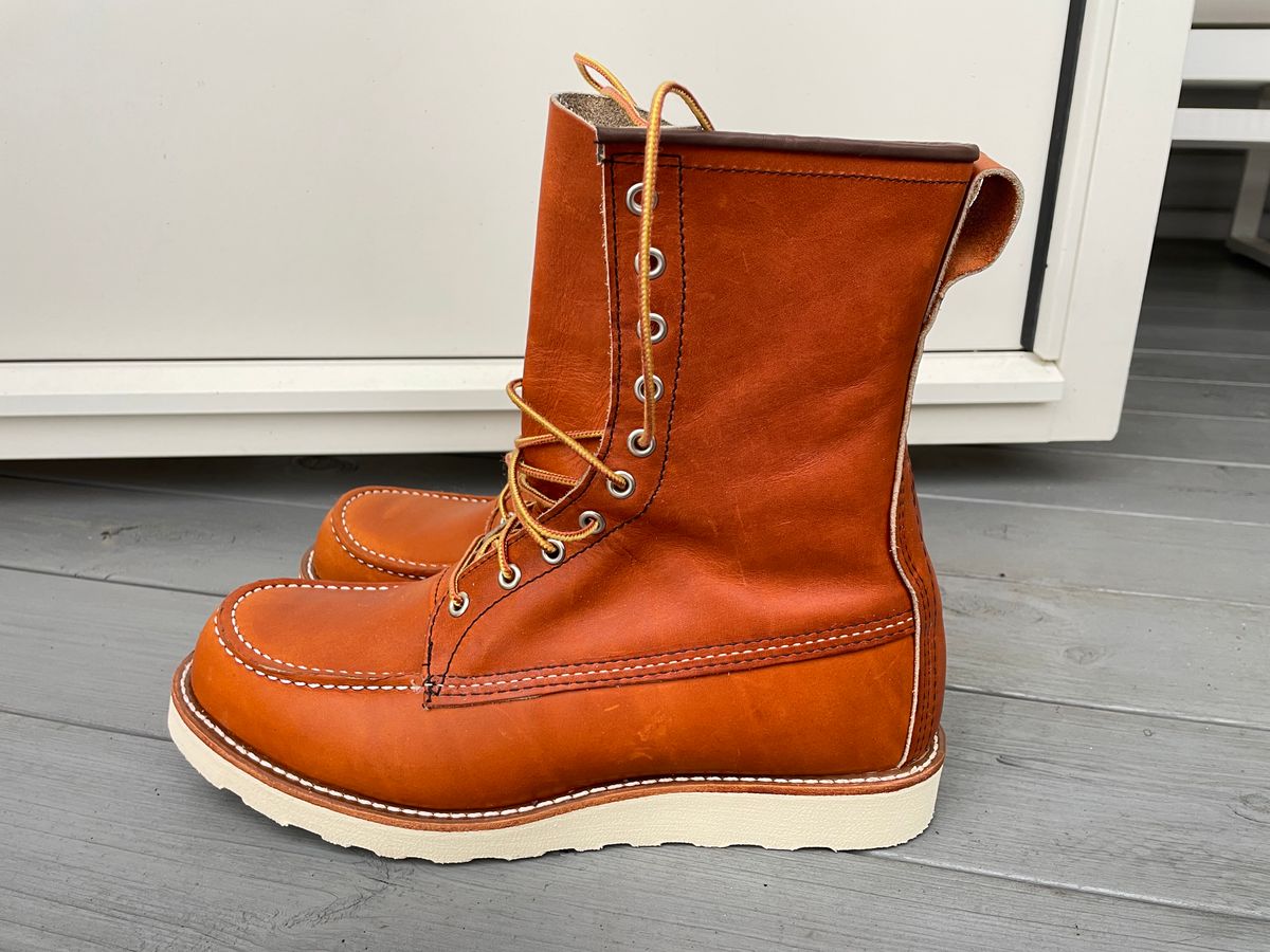 Photo by Qltyboots on November 1, 2022 of the Red Wing 8-Inch Classic Moc in S.B. Foot Oro Legacy.