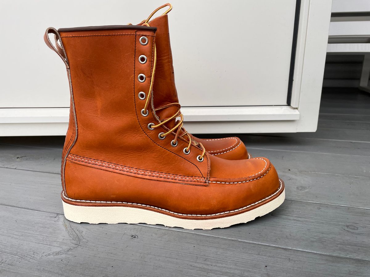 Photo by Qltyboots on November 1, 2022 of the Red Wing 8-Inch Classic Moc in S.B. Foot Oro Legacy.