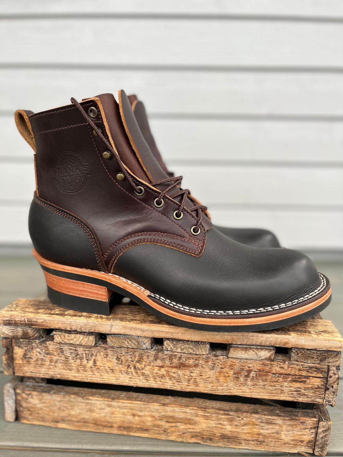 Photo by Qltyboots on October 2, 2023 of the Frank's Boots Wilshire in Seidel Mocha Oil Tan.