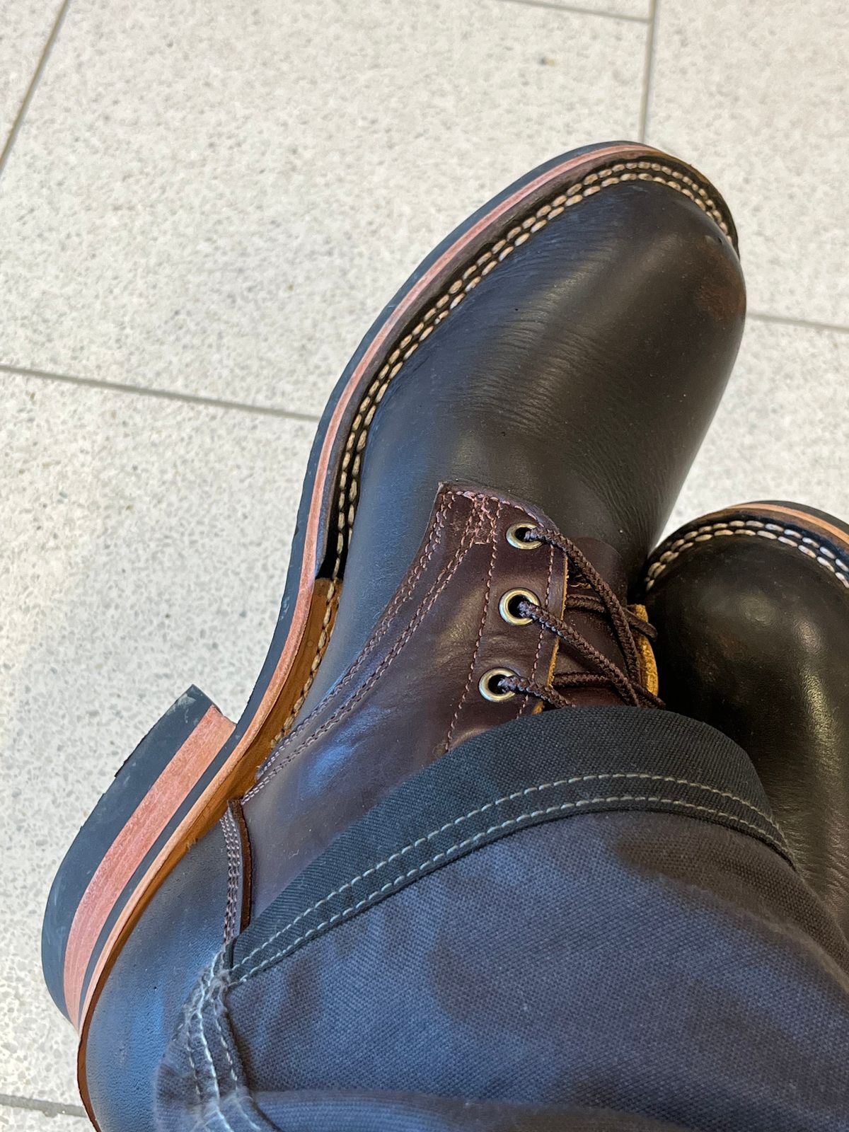 Photo by Qltyboots on October 10, 2023 of the Frank's Boots Wilshire in Seidel Mocha Oil Tan.