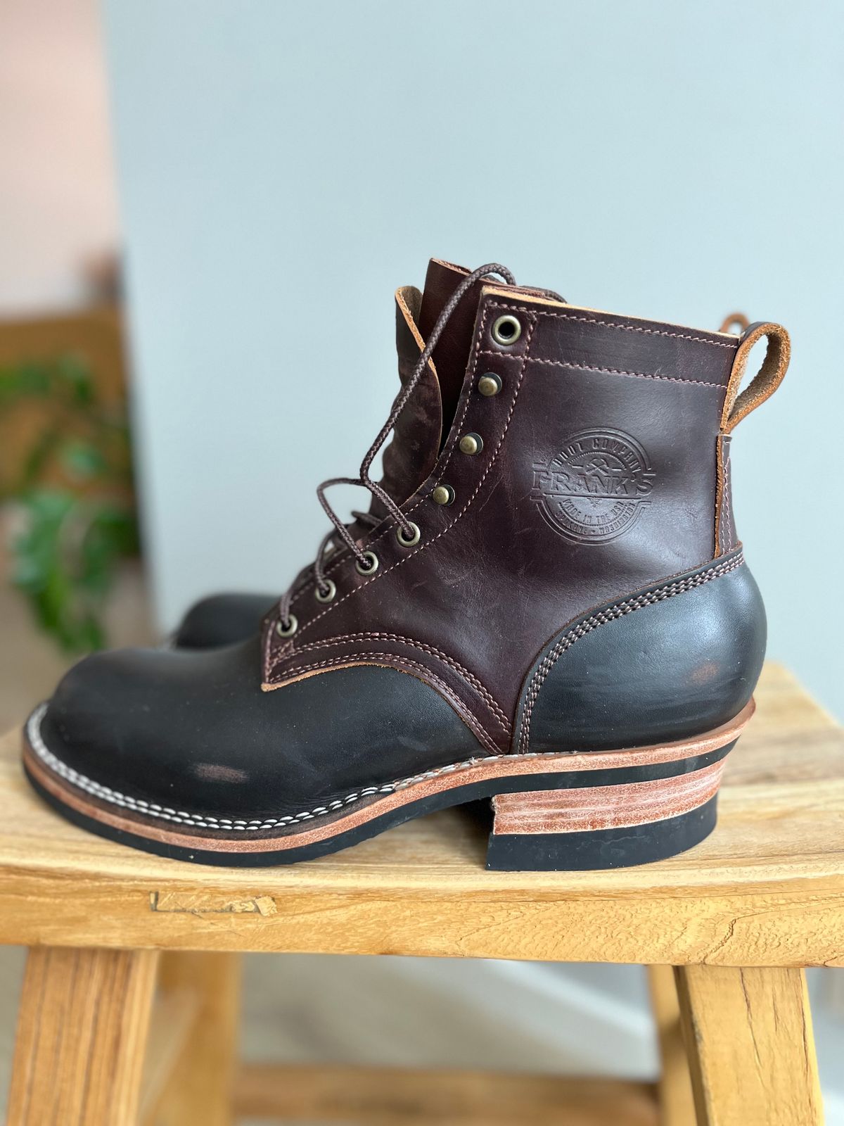 Photo by Qltyboots on November 1, 2023 of the Frank's Boots Wilshire in Seidel Mocha Oil Tan.
