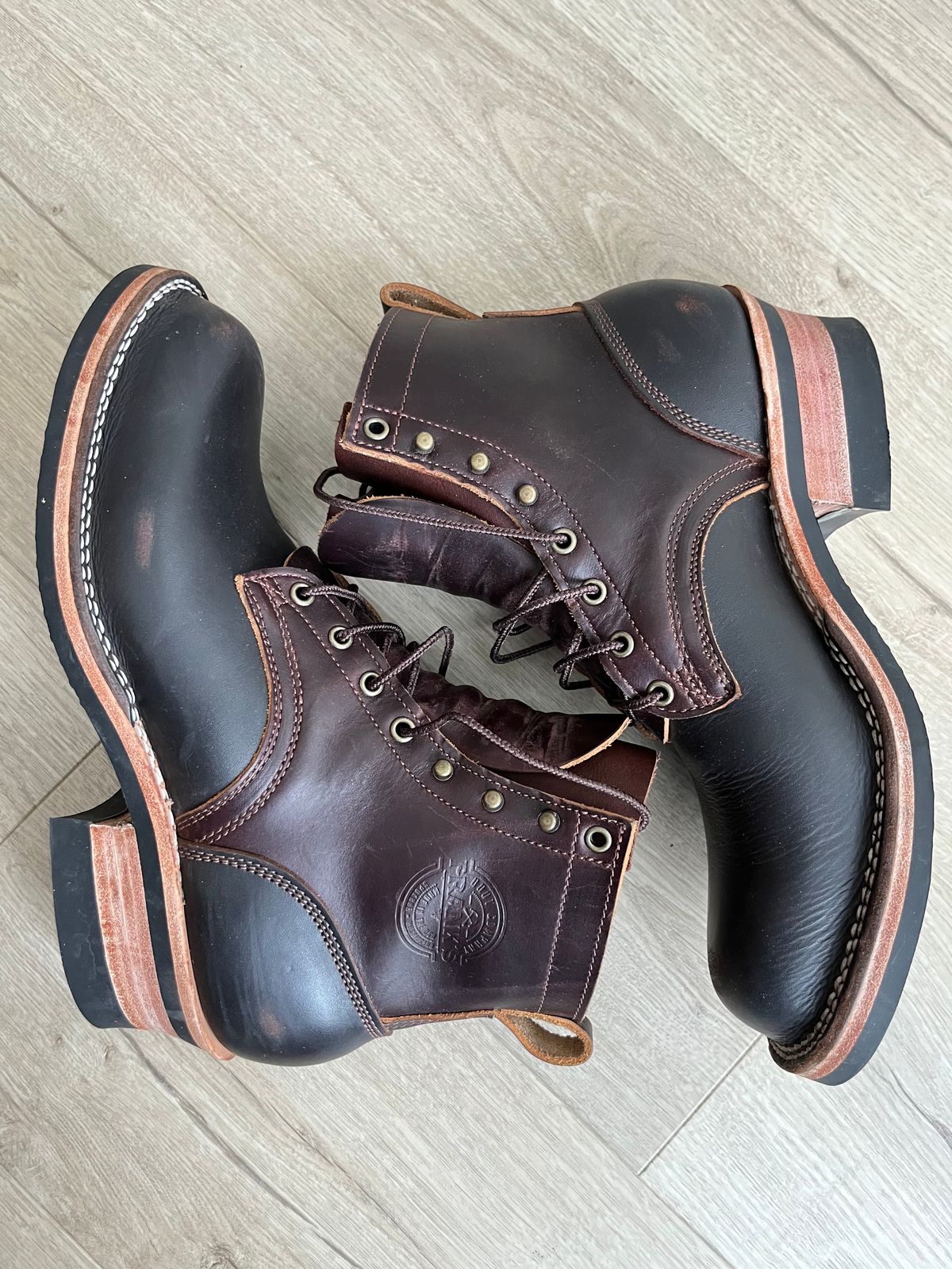 Photo by Qltyboots on November 1, 2023 of the Frank's Boots Wilshire in Seidel Mocha Oil Tan.